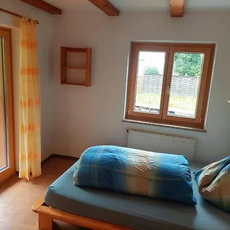 Ferienappartment Hoelzl شقة