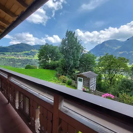 Ferienappartment Hoelzl * سانكت فيت ايم بونغو